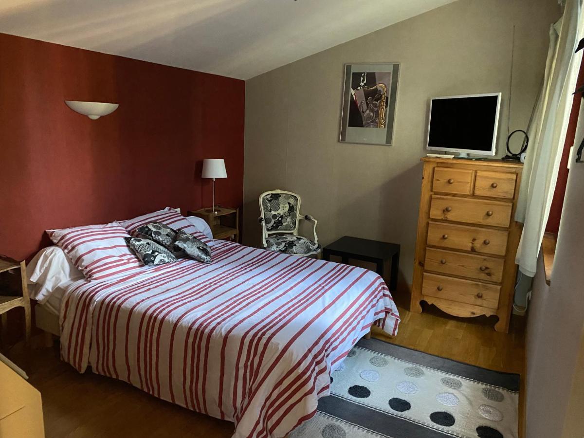 Апартаменты Chez Marie Сериньян-дю-Конта Экстерьер фото